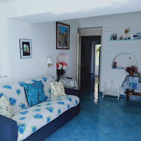 Casa Vacanze La Rosa Del Mare Amalfi Zewnętrze zdjęcie