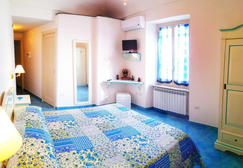 Casa Vacanze La Rosa Del Mare Amalfi Zewnętrze zdjęcie