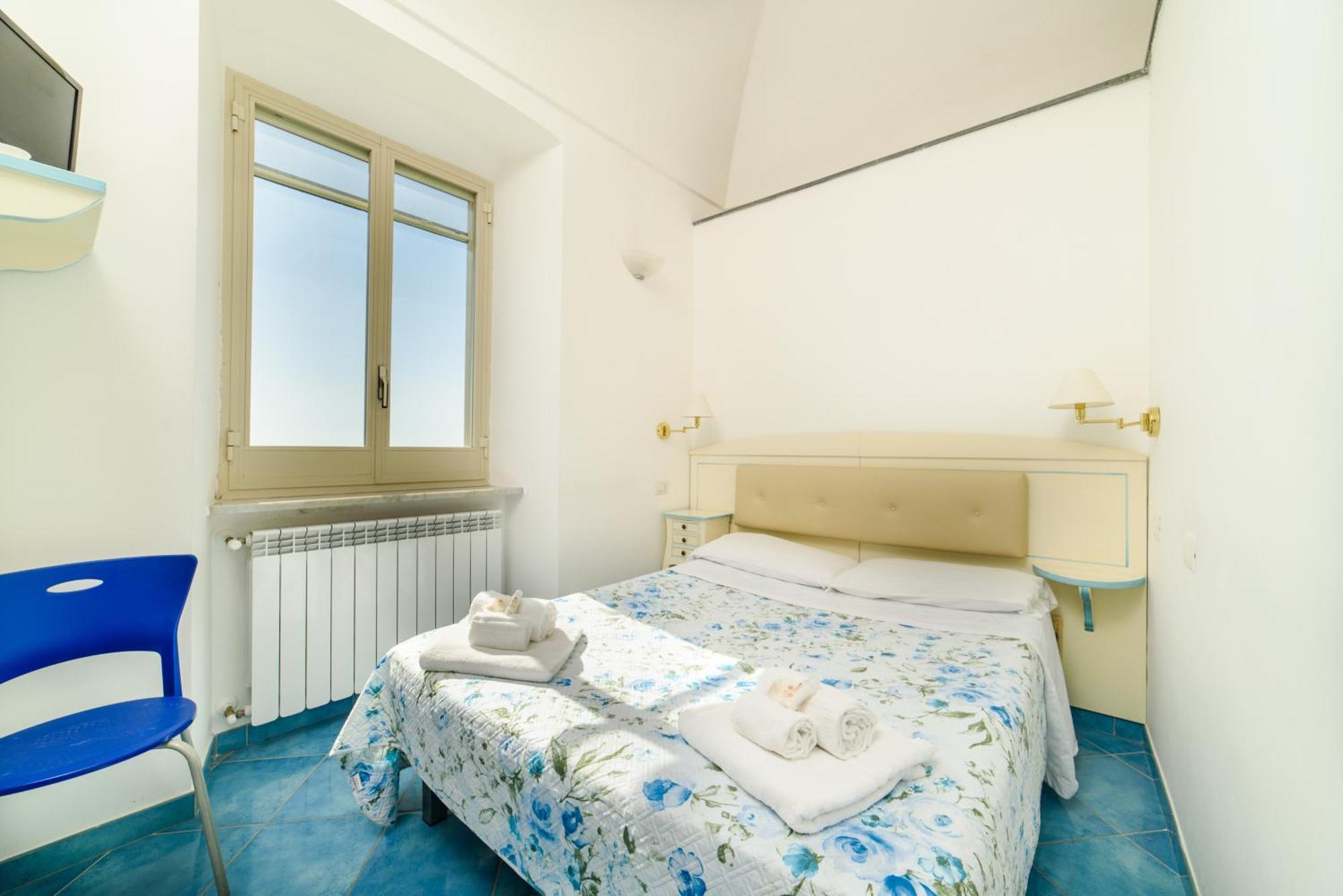 Casa Vacanze La Rosa Del Mare Amalfi Zewnętrze zdjęcie